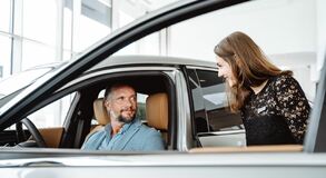 Lexus otevíra v průhonicích svůj čtvrtý showroom